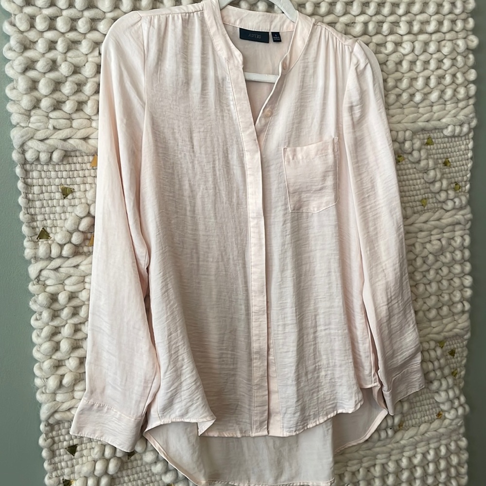 Apt9 women blouse sheer blush soft sexy casual longer in back flattering details